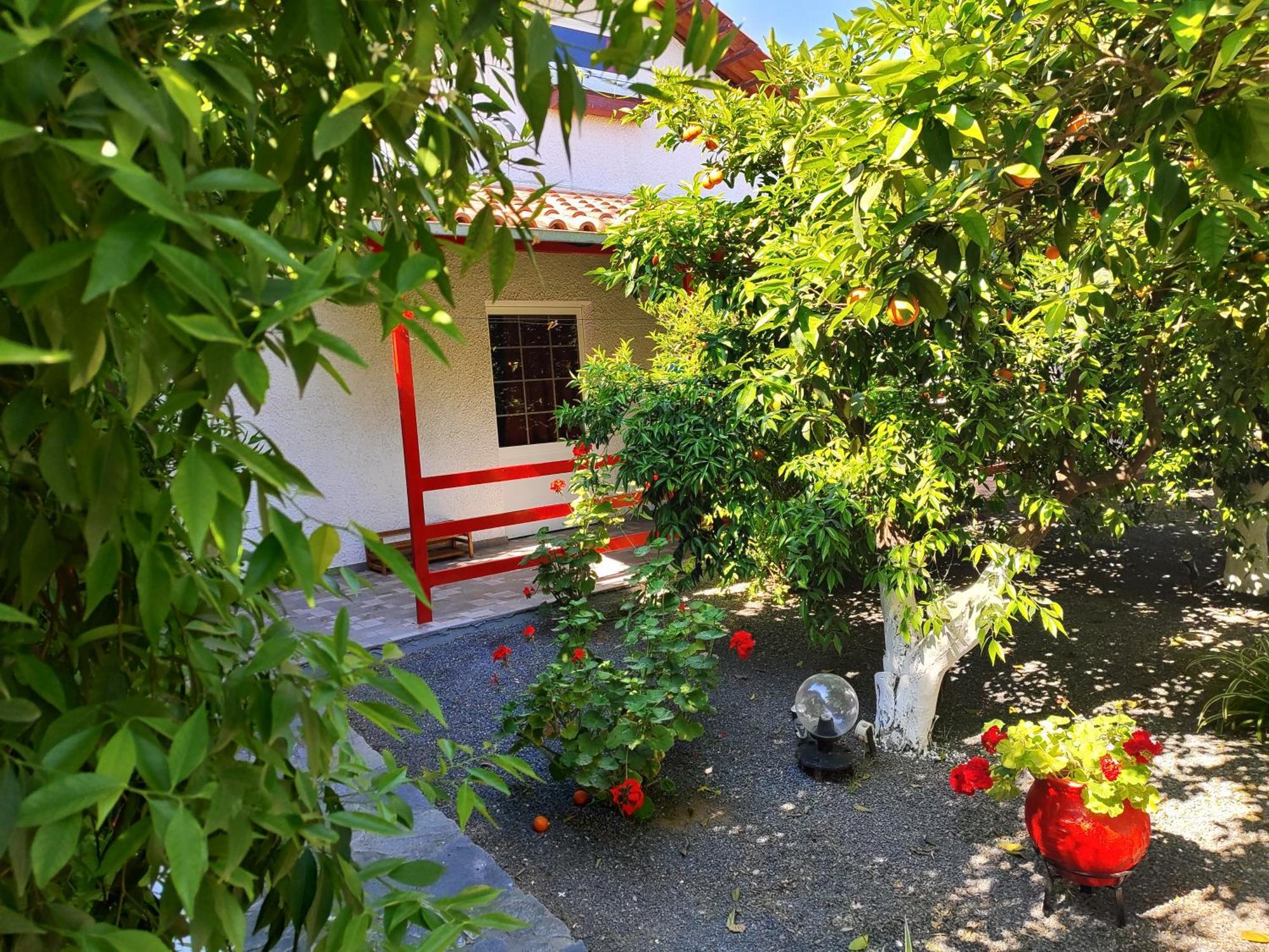 Cottonclub Villas Toló Kültér fotó