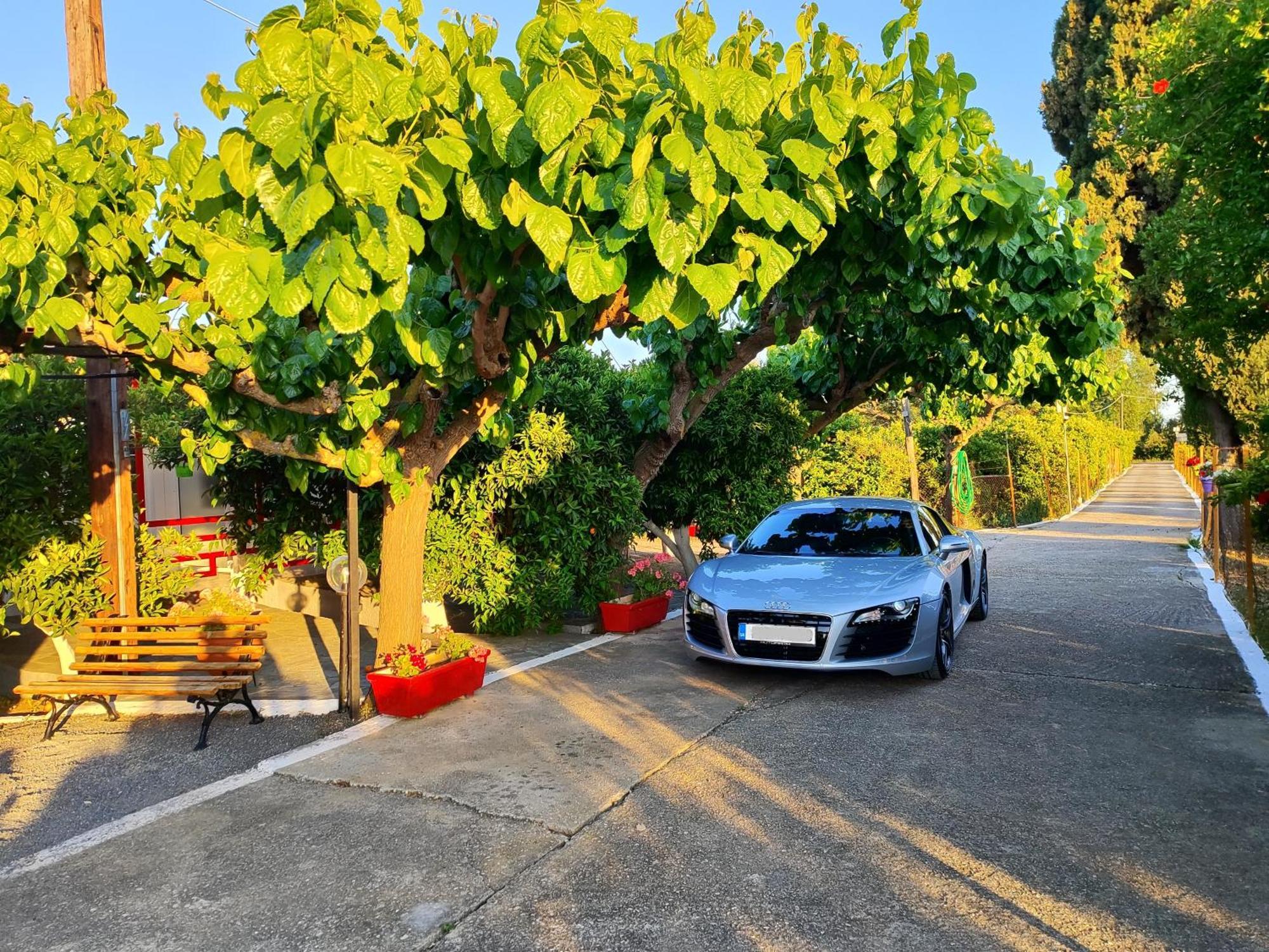 Cottonclub Villas Toló Kültér fotó